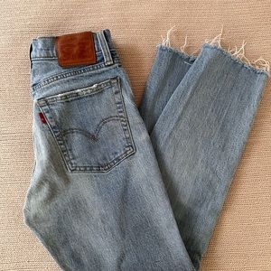 Levi’s wedgie straight jeans